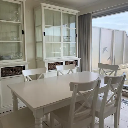 아파트 Penthouse In Koksijde With Stunning Sea View, Cleaning Included 니우포르트