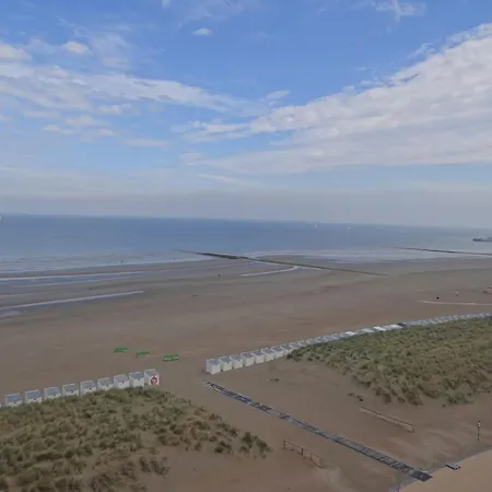 Penthouse In Koksijde With Stunning Sea View, Cleaning Included 尼乌波特