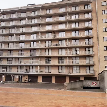 Penthouse In Koksijde With Stunning Sea View, Cleaning Included * 尼乌波特