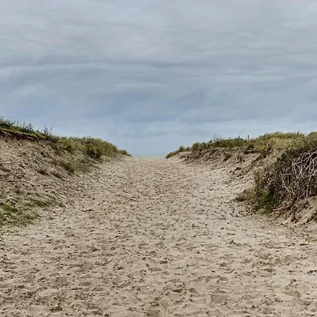 Penthouse In Koksijde With Stunning Sea View, Cleaning Included 아파트 니우포르트
